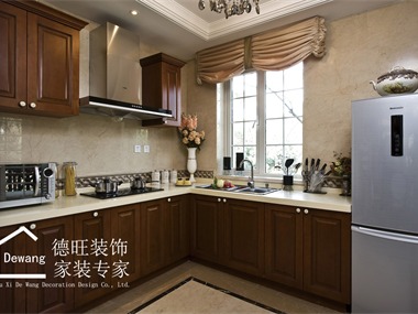 既保留了古典歐式的大氣奢華又融合了當代的現代流行元